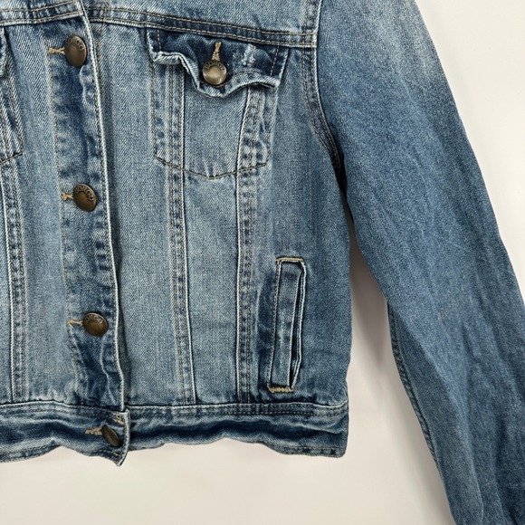 Y2K Bongo Women's Medium Wash Distressed Cropped Denim Trucker Jacket Size Large - Picture 3 of 8